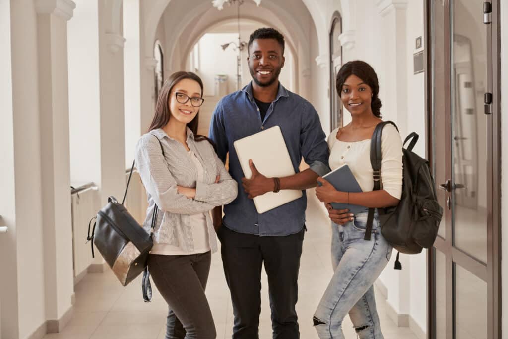etudiant et etudiantes