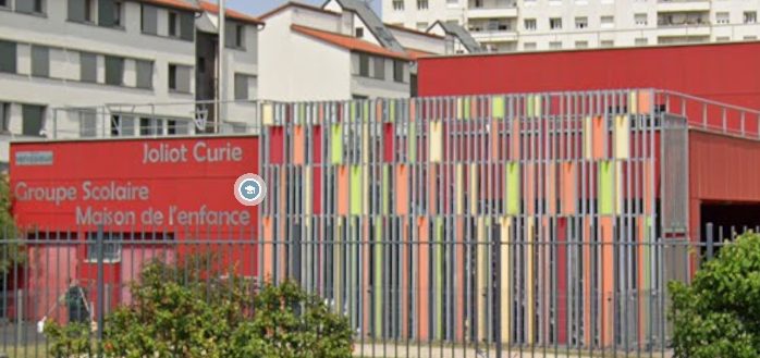 Ecole élémentaire Joliot Curie : école publique à Vénissieux
