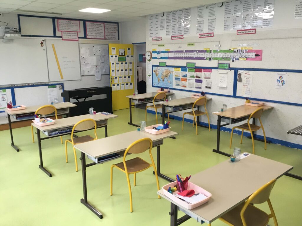 Ecole élémentaire Jean Racine : école publique à Châteauroux