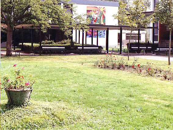Lycée professionnel Pierre et Marie Curie : lycée public à Mourenx