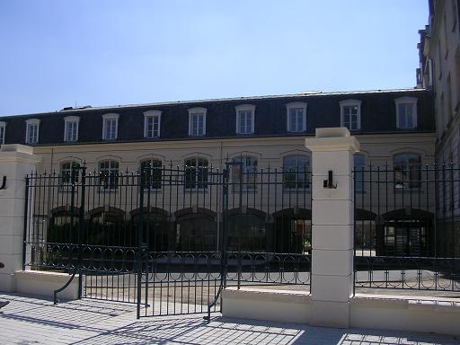 Lycée Saint-Jean et Hulst : lycée privé à Versailles