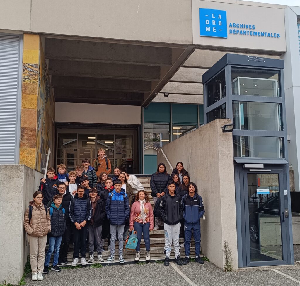 Collège Jean Perrin : collège public à Paris