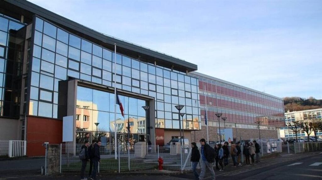 Lycée Alexis de Tocqueville : lycée public à Cherbourg-en-Cotentin