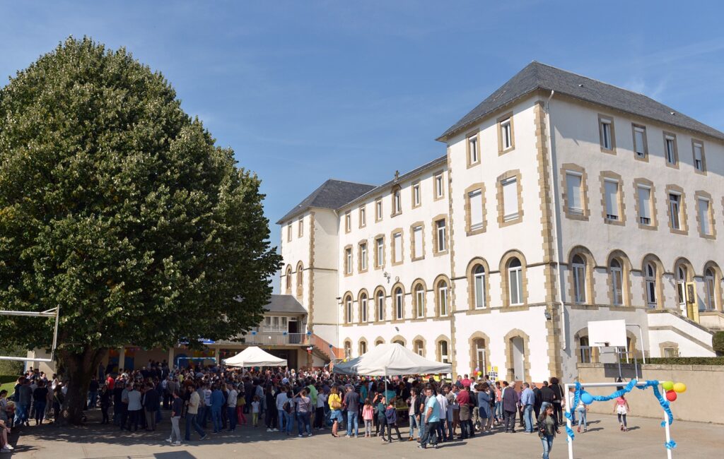 Collège Saint-Louis : collège privé à Réquista