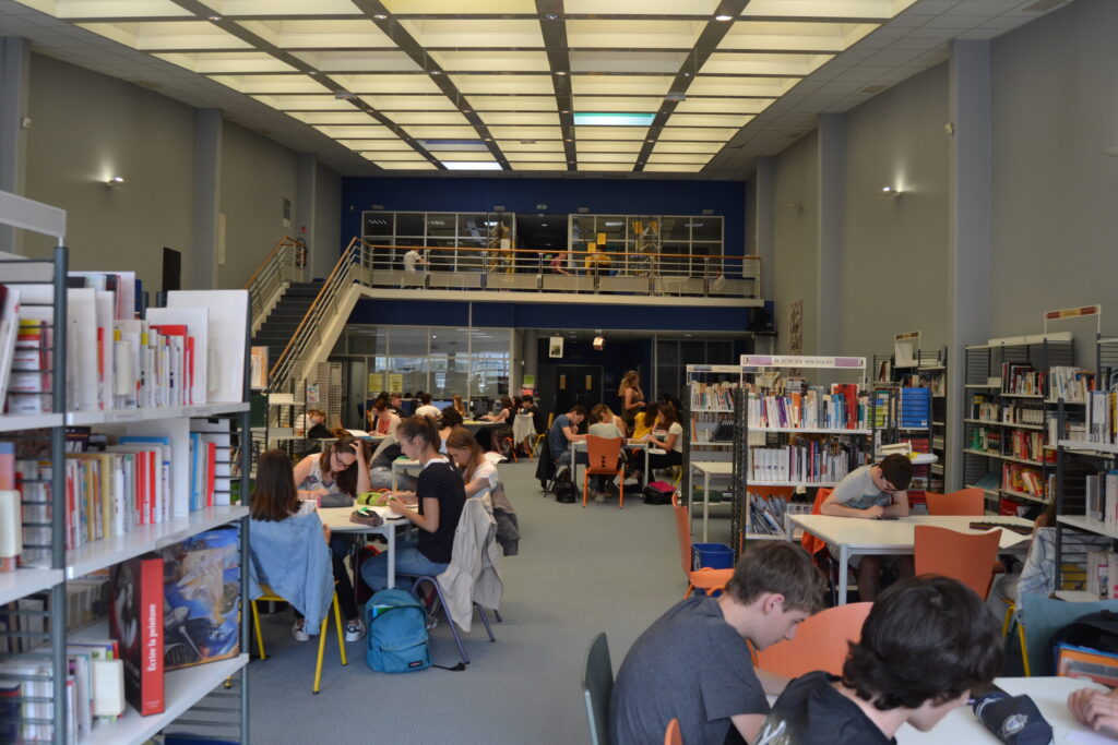 Lycée privé Sévigné : lycée privé à Paris