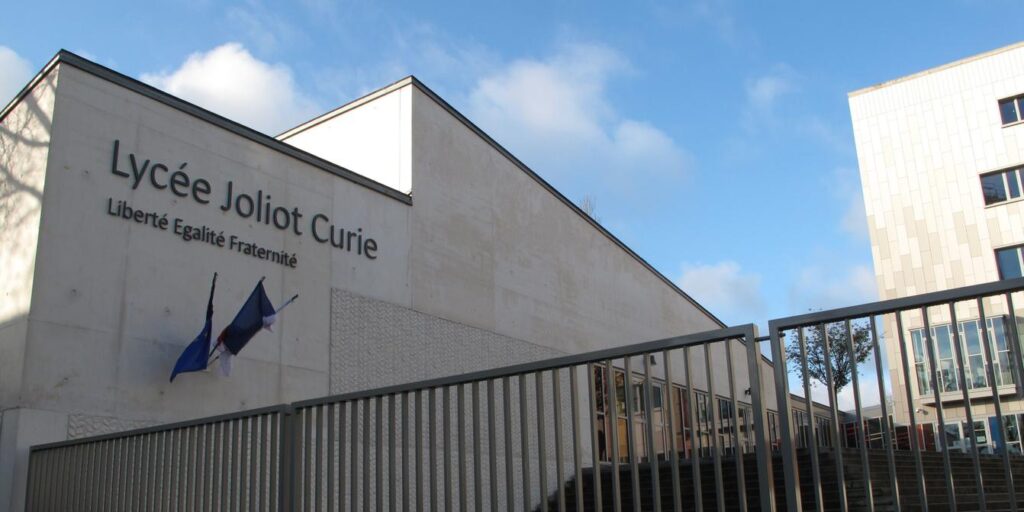 Lycée Joliot Curie : lycée public à Hirson