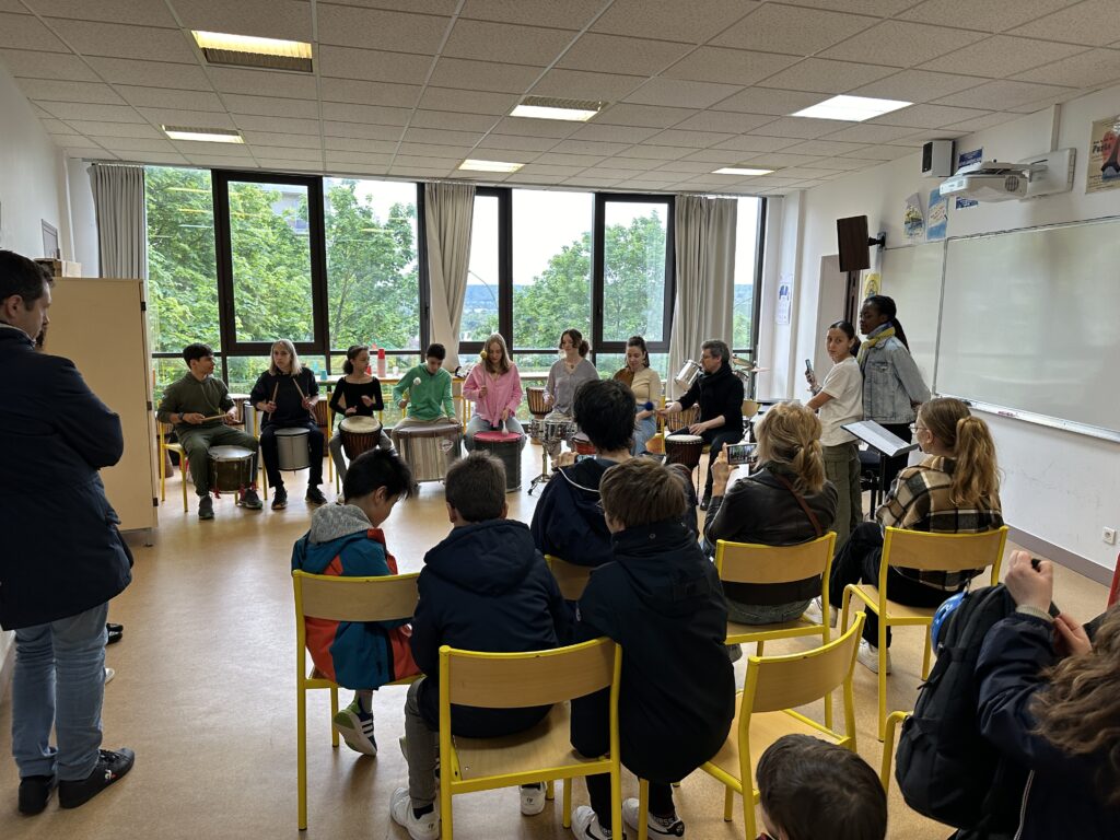 Collège Claude Debussy : collège public à Paris