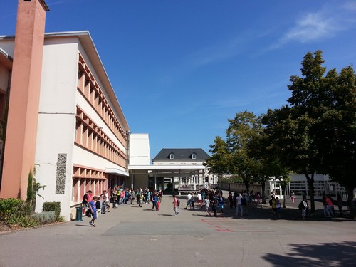 Collège Irène Joliot-Curie : collège public à Aigues-Mortes