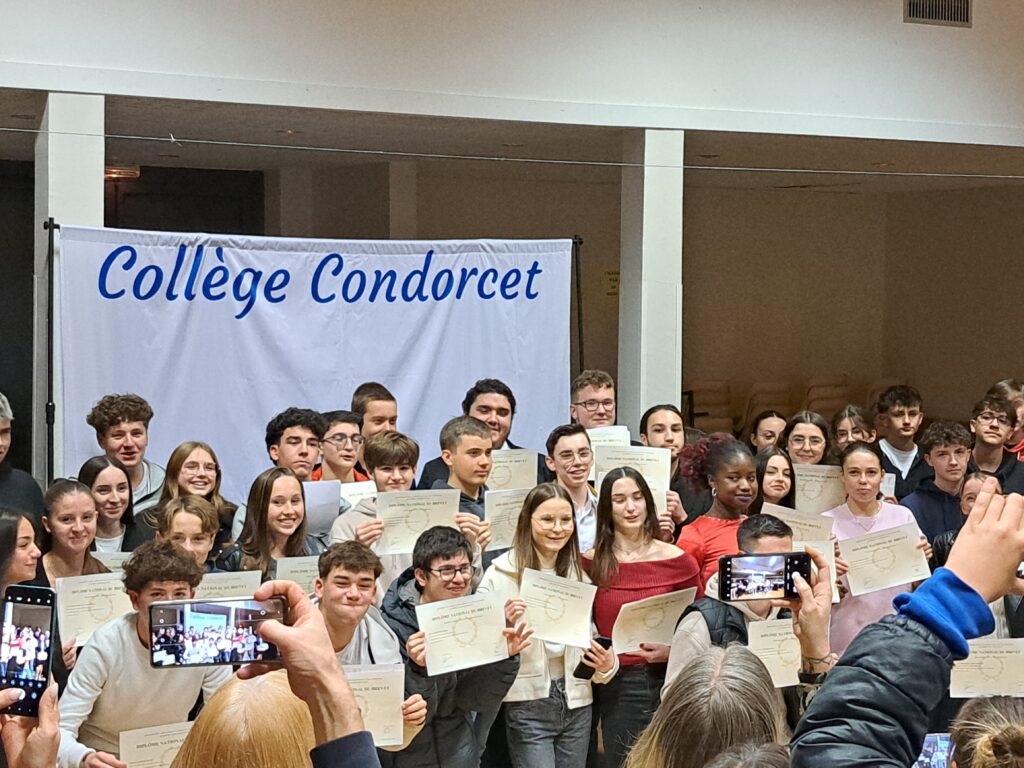 Collège Condorcet : collège public à Levroux