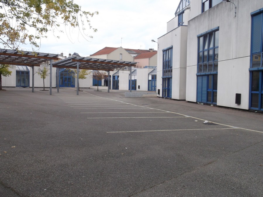 Collège Jean de Verrazane : collège public à Lyon