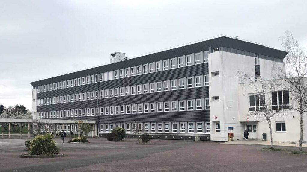 Lycée Jean Rostand : lycée public à Caen