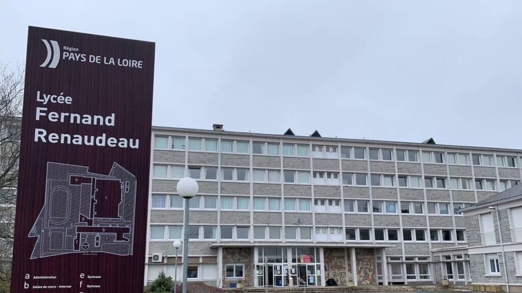 Lycée polyvalent Fernand Renaudeau : lycée public à Cholet