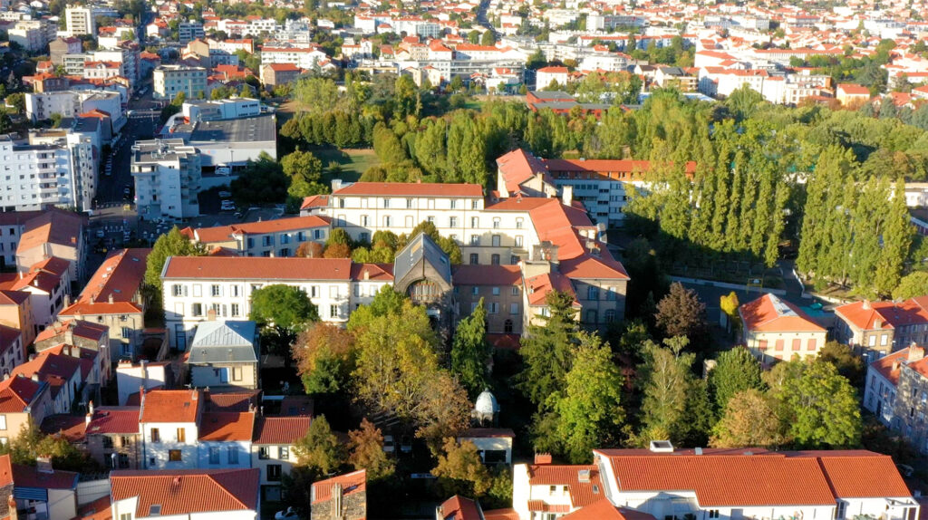 Lycée général et technologique privé Saint-Alyre : lycée privé à Clermont-Ferrand
