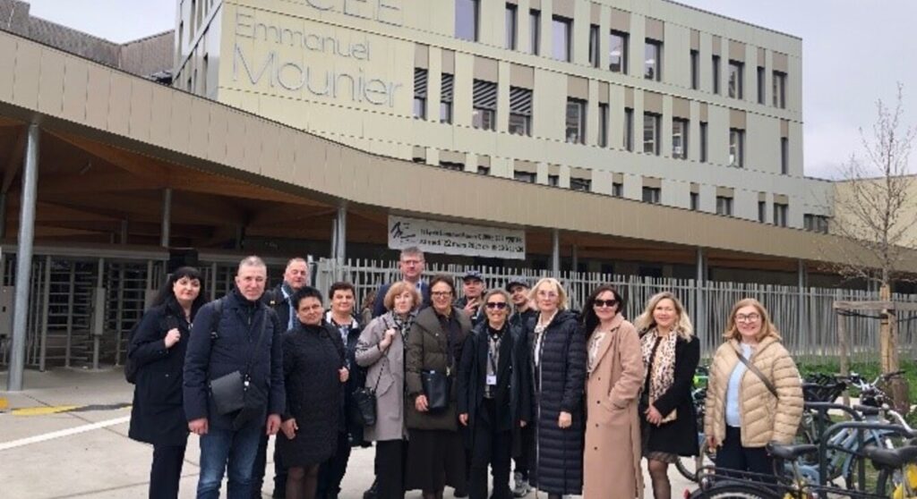Lycée polyvalent Louise Michel : lycée public à Grenoble