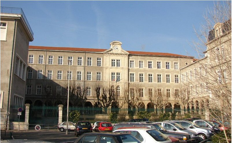 Collège Jean Moulin : collège public à Lyon