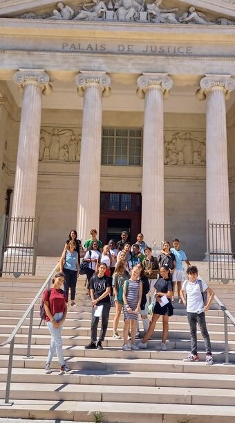 Collège Gaston Defferre : collège public à Marseille