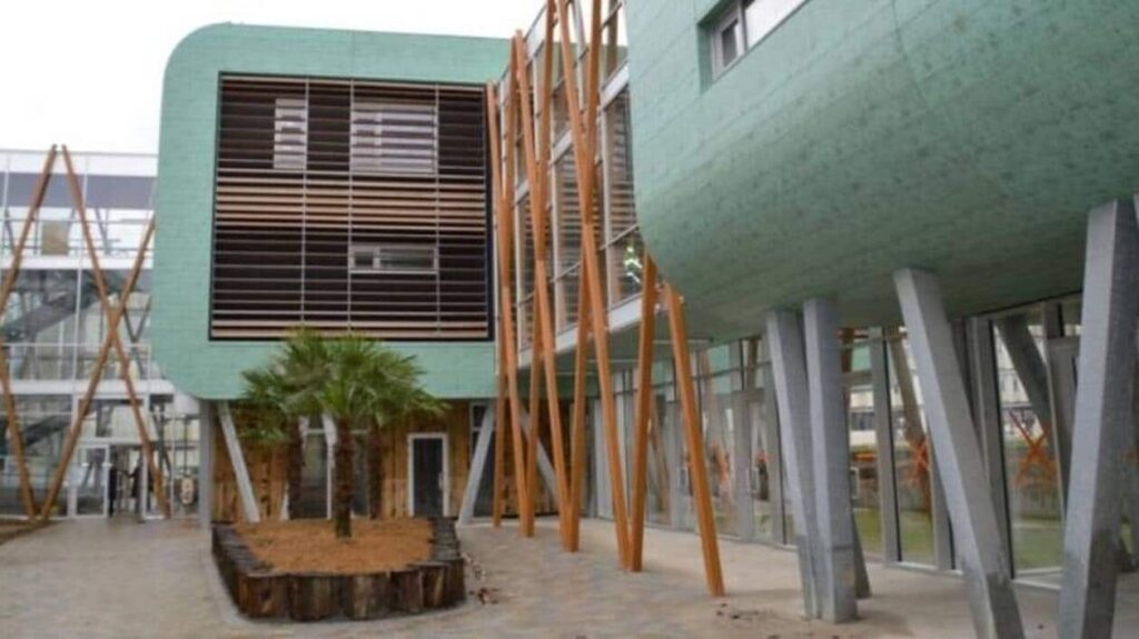 Lycée Chateaubriand : lycée public à Rennes