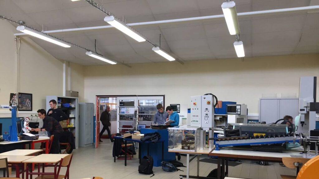 Lycée Joliot Curie : lycée public à Rennes