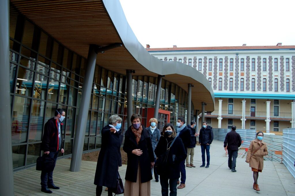 Lycée Jean Puy : lycée public à Roanne