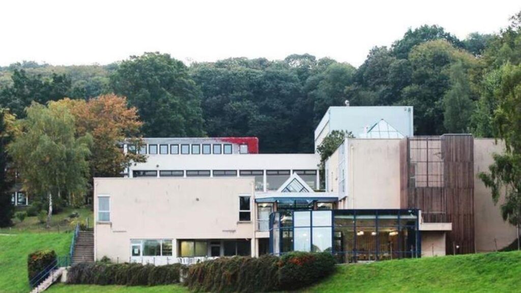 Lycée Madeleine Daniélou : lycée privé à Rueil-Malmaison