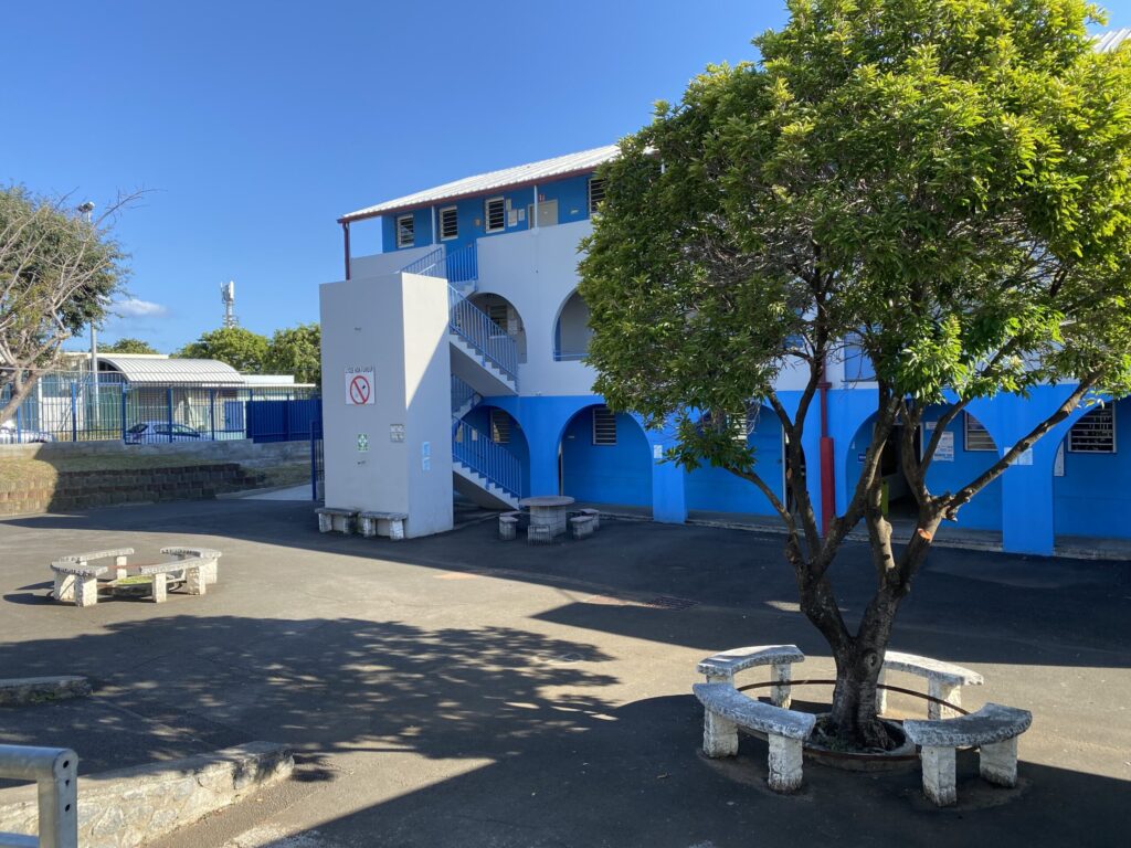 Lycée professionnel Amiral Lacaze : lycée public à Saint-Denis