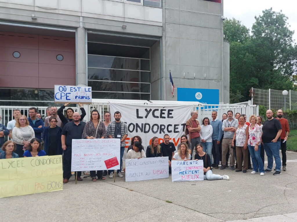 Lycée Condorcet : lycée public à Saint-Priest